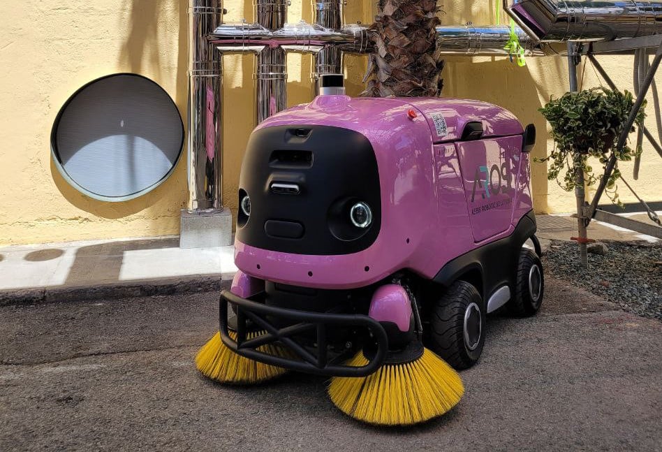 case_study_autonomics_tech_outdoors_sweeper