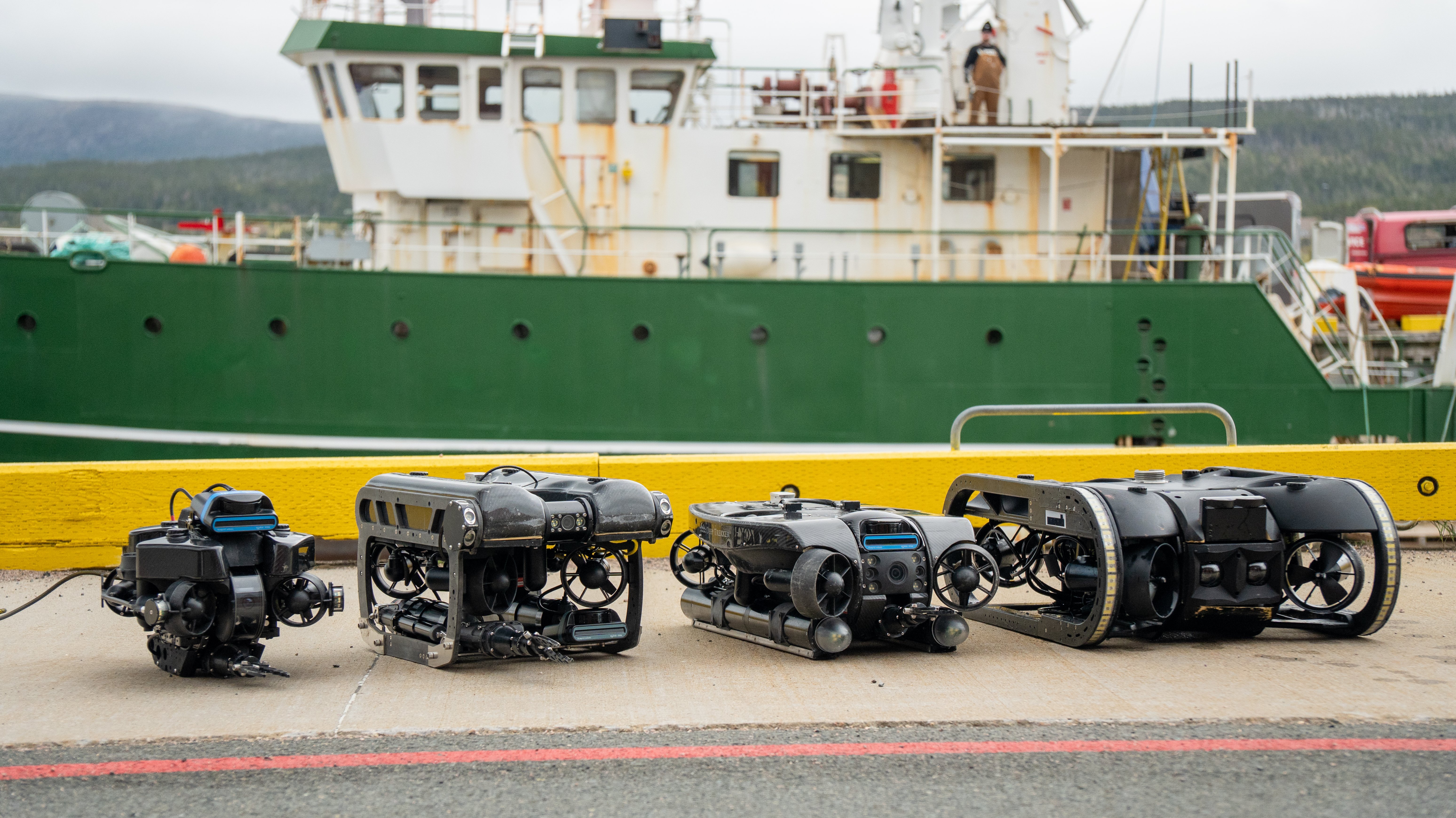 Deep Trekker Family Photo