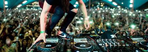 Skrillex: Live on stage!