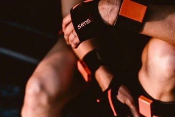 MTw Awinda: Miniature Wireless Inertial Motion Tracker for Highly Accurate 3D Kinematic Applications