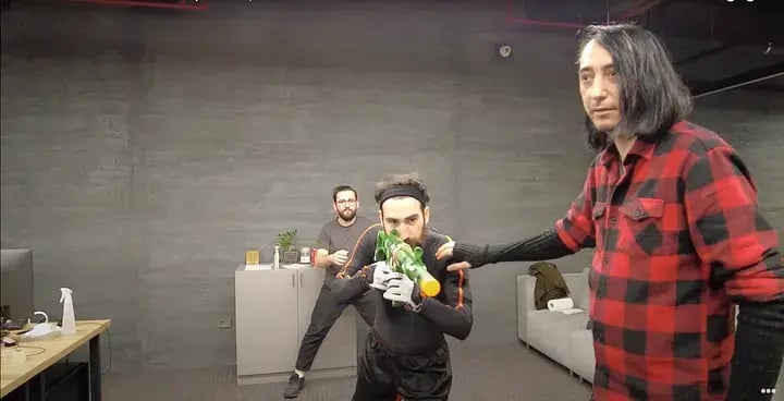 black state motion blur link suit