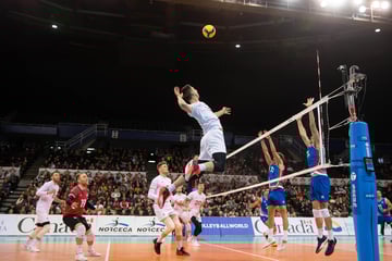 Effects of Integrating Wearable Resistance into Regular Volleyball Training on Countermovement Jump Performance and Kinematics During the In-Season Period