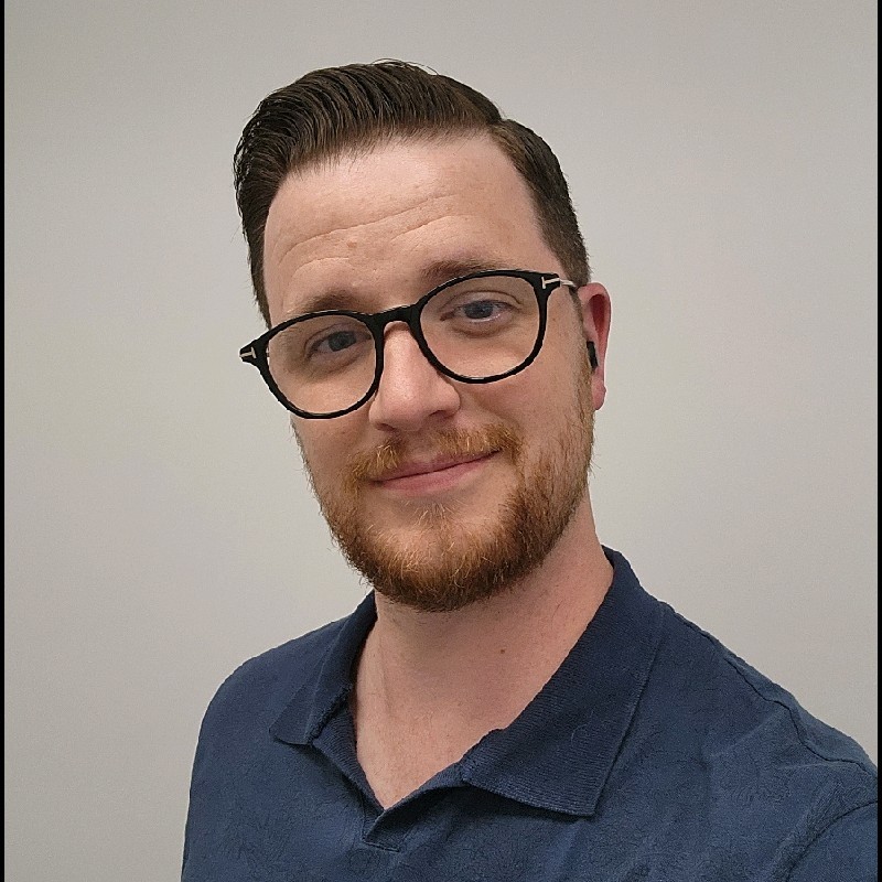 Colin Headshot