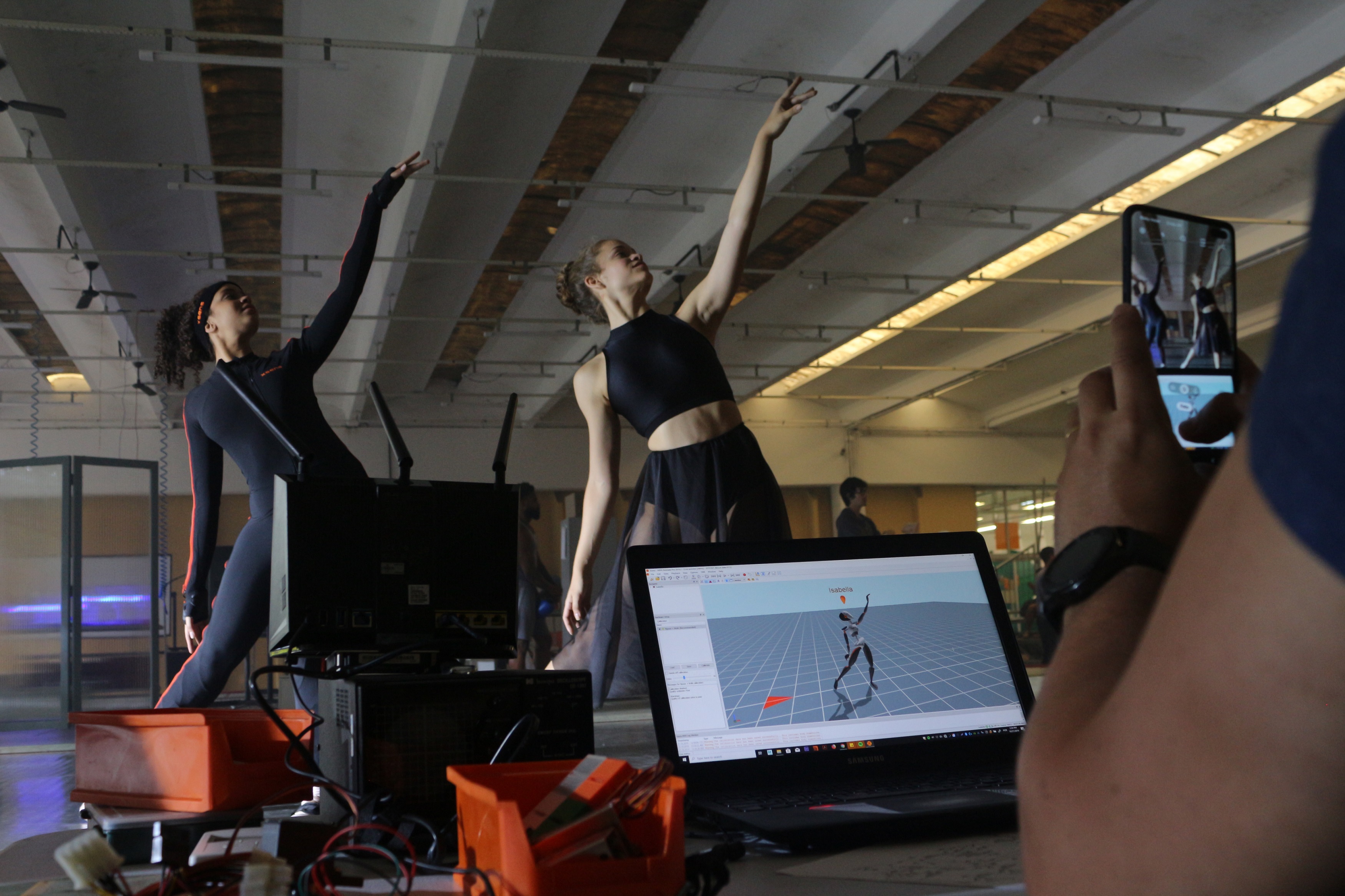 Designing a bionic future for prosthetics with Xsens