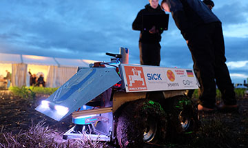 Osnabrück University of Applied Sciences wins Field Robot Event 2016