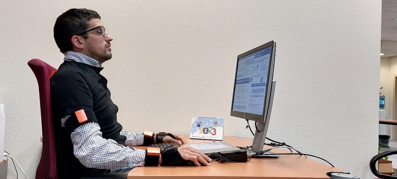 Ergonomic Impact of Progressive Lenses in the Workplace